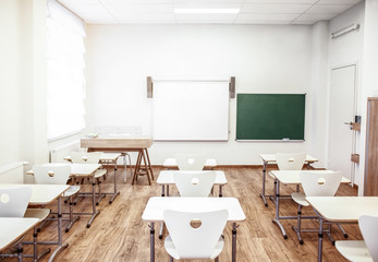 Canvas Print - Empty classroom with chairs and desks