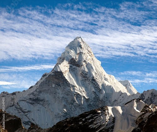 Obrazy Mount Everest  widok-na-ama-dablam-w-drodze-do-everest-base-camp