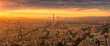 Atardecer en París con vistas a la Torre Eiffel, Los Inválidos y el distrito financiero al fondo.
