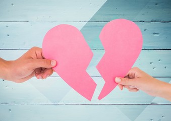 Canvas Print - Hands of couple holding broken heart