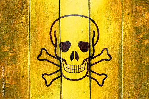 Fotografía Vintage Poison sign background on a grunge wooden panel
