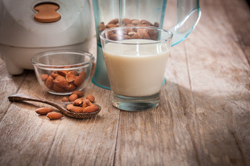 Canvas Print - Almonds milk