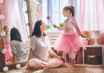 Wall Mural - Mom and daughter playing Princess