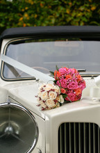 Wedding Car Bouquet Roses