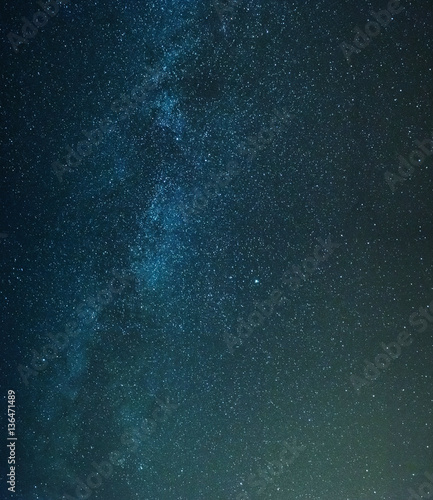 500_F_136471489_yOq9SGWHWVU6O4NMcAXoBvOKwqDsFPs3.jpg