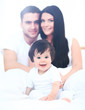 © ASDF - family with young children to bed in the bedroom