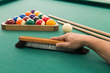 Hand Brushing Snooker Pool Billards Table With Balls And Cue