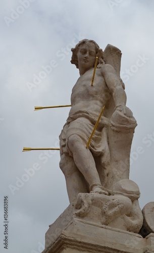 Fotografía Saint John of Nepomuk, martyr of the Seal of the Confessional (statue in Libert