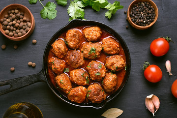 Meatballs in frying pan, top view