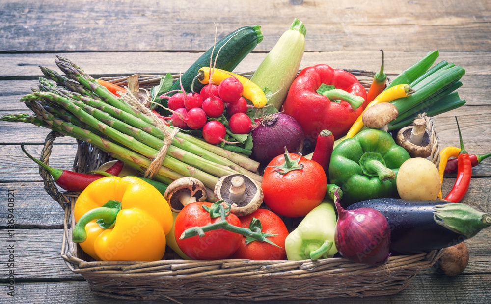 Healthy Organic Vegetables  - obrazy, fototapety, plakaty 