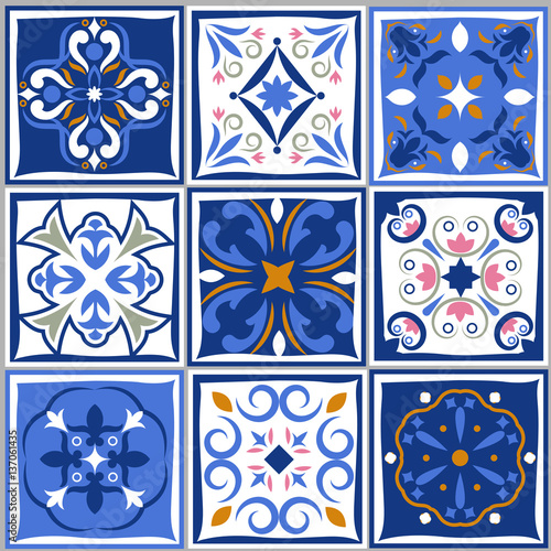 vintage-wzory-plytek-ceramicznych-wektorowy-zestaw-hiszpanskiej-architektury-mozaikowej-w-niebieskich-kolorach