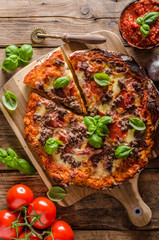 Rustic pizza with minced meat