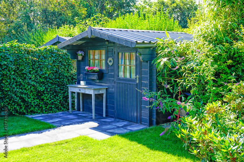 Fotomural Gartenlaube in einem Kleingarten