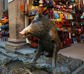 Wall Mural - Bronze pig fountain in Florence