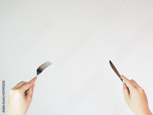 ナイフとフォークを持つ手 Stock Photo Adobe Stock ナイフとフォークを持つ手 Stock Photo Adobe Stock