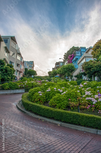 Vászonkép Lombard Street in San Francisco, California