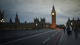 Fototapeta Londyn - LONDON, UK - APRIL: Traffic and pedestrians on Westminster Bridge near Big Ben and Parliament