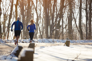 Poster - Couple running on condition training