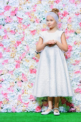 Canvas Print - spring little lady