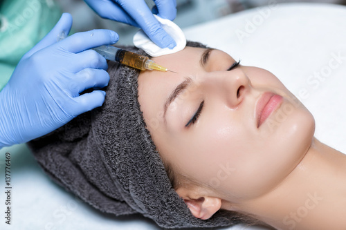 Fotomural procedure Plasmolifting injection. plasma injection into skin o