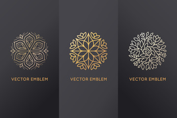 Wall Mural - Vector set of design elements and logo templates