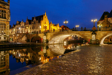 Wall Mural - Gent. View of the old city at night.