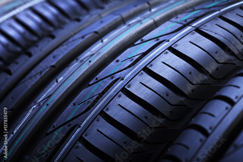 Cuadros en Lienzo New rubber tyres texture - closeup
