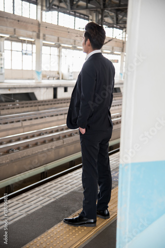 電車を待つスーツの男性 Buy This Stock Photo And Explore Similar Images At Adobe Stock Adobe Stock