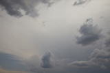 Fototapeta Na sufit - Trübes Wetter mit grauen Wolken am Himmel