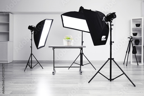 Foto Modern photography studio for object shooting