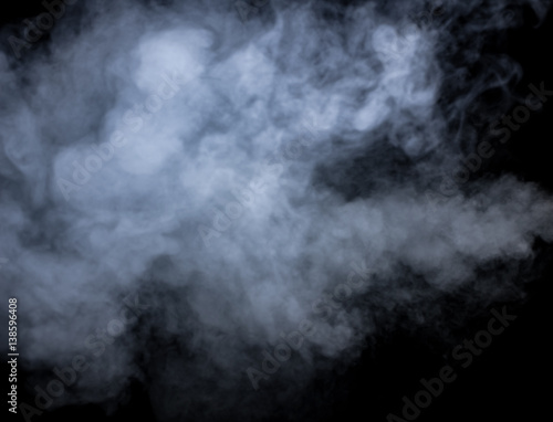 Plakat Dym na czarnym tle