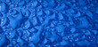 Wassertropfen auf blauem Hintergrund, Textur 