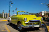 Fototapeta Nowy Jork - Oldtimer Cabriolet gelb Havanna