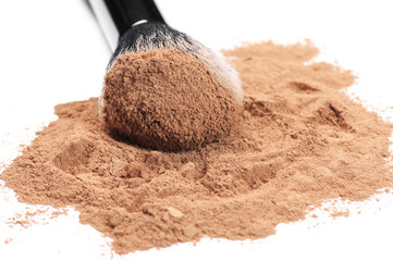 Facial loose powder and makeup brush