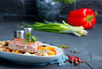 Canvas Print - vegetables with meat