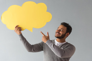 Wall Mural - Afro American guy with speech bubble