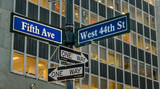 Fototapeta Miasta - Street sign of Fifth Ave and West 44th St - New York, USA