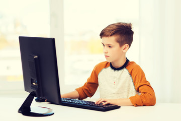 Canvas Print - boy with computer at home