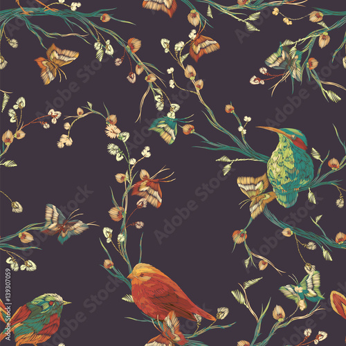 Fototapeta na wymiar Vintage deseń: kwiaty, motyle i ptaki