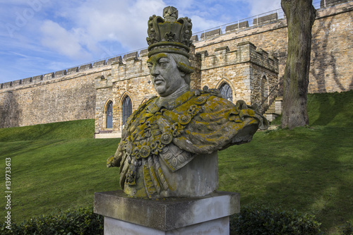 Photographie King George III Statue at Lincoln Castle