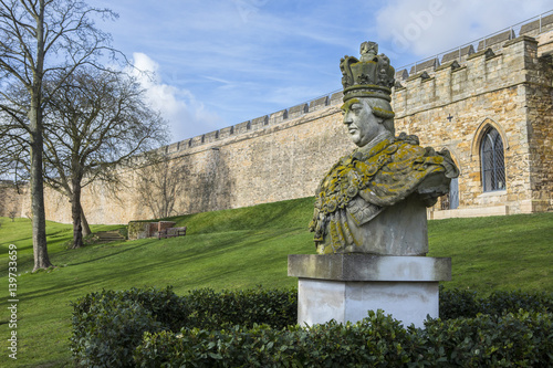 Photographie King George III Statue at Lincoln Castle