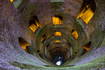 Fototapete - Famous well in Orvieto Italy