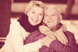 © JackF - Mature couple sitting in park