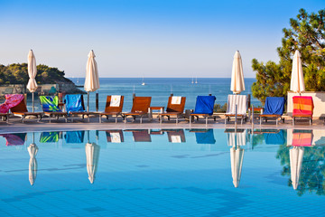 Poster - Swimming pool on a sunny day