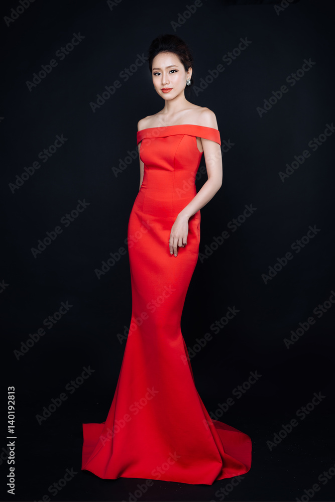 red dress makeup asian New retro chinese qipao dresses headdress wedding party bridal red flower long tassels XiuHe toast the