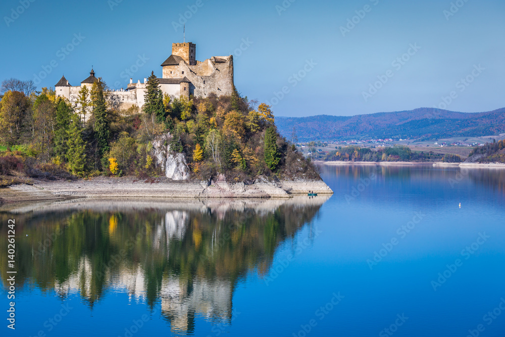 Beautiful view of Niedzica castle, Poland, Europe - obrazy, fototapety, plakaty 