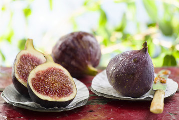 Wall Mural - Fresh figs 