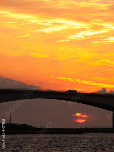浜名湖大橋に沈む夕日 Sunset On Hamanako Lake Over Hamana Ohashi Bridge Stock Photo Adobe Stock 浜名湖大橋に沈む夕日 Sunset On Hamanako Lake Over Hamana Ohashi Bridge Stock Photo Adobe Stock