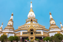 Beautiful Public Landmark Of Roi-Et Province, Thailand." Pra Maha Chedi Chai Mongkhol Temple " At Blue Sky.

