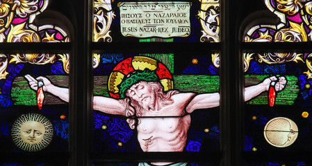 Papier Peint - Jesus on the Cross - Stained Glass